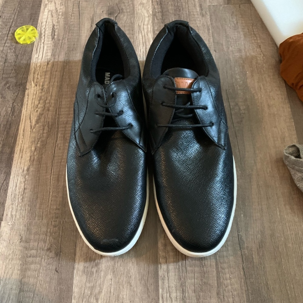 Men’s shoes